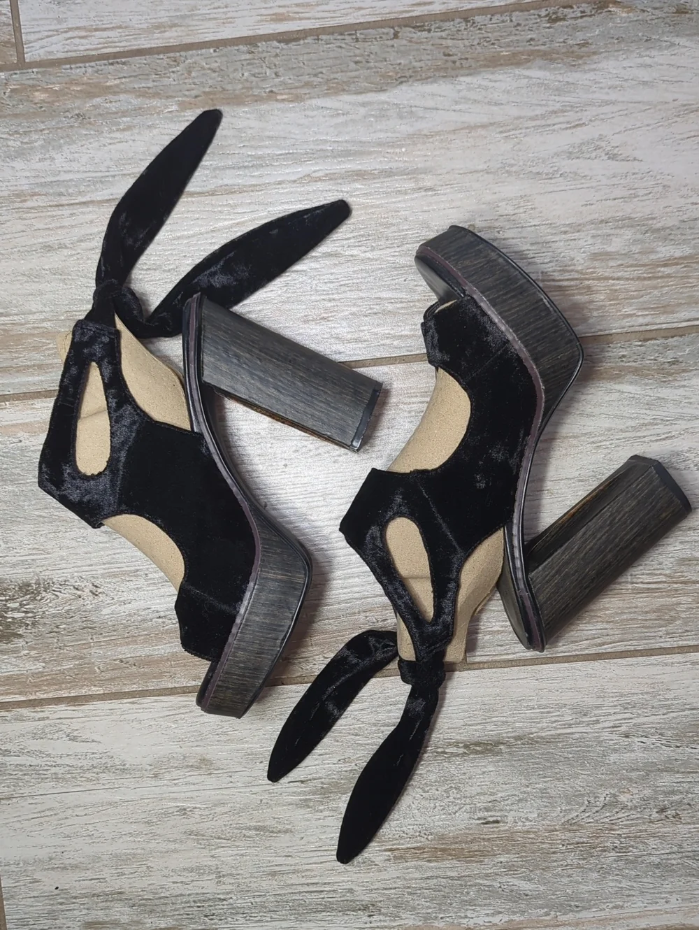 Very Volatile Black Velvet Ankle Tie Platform Heels Size 9